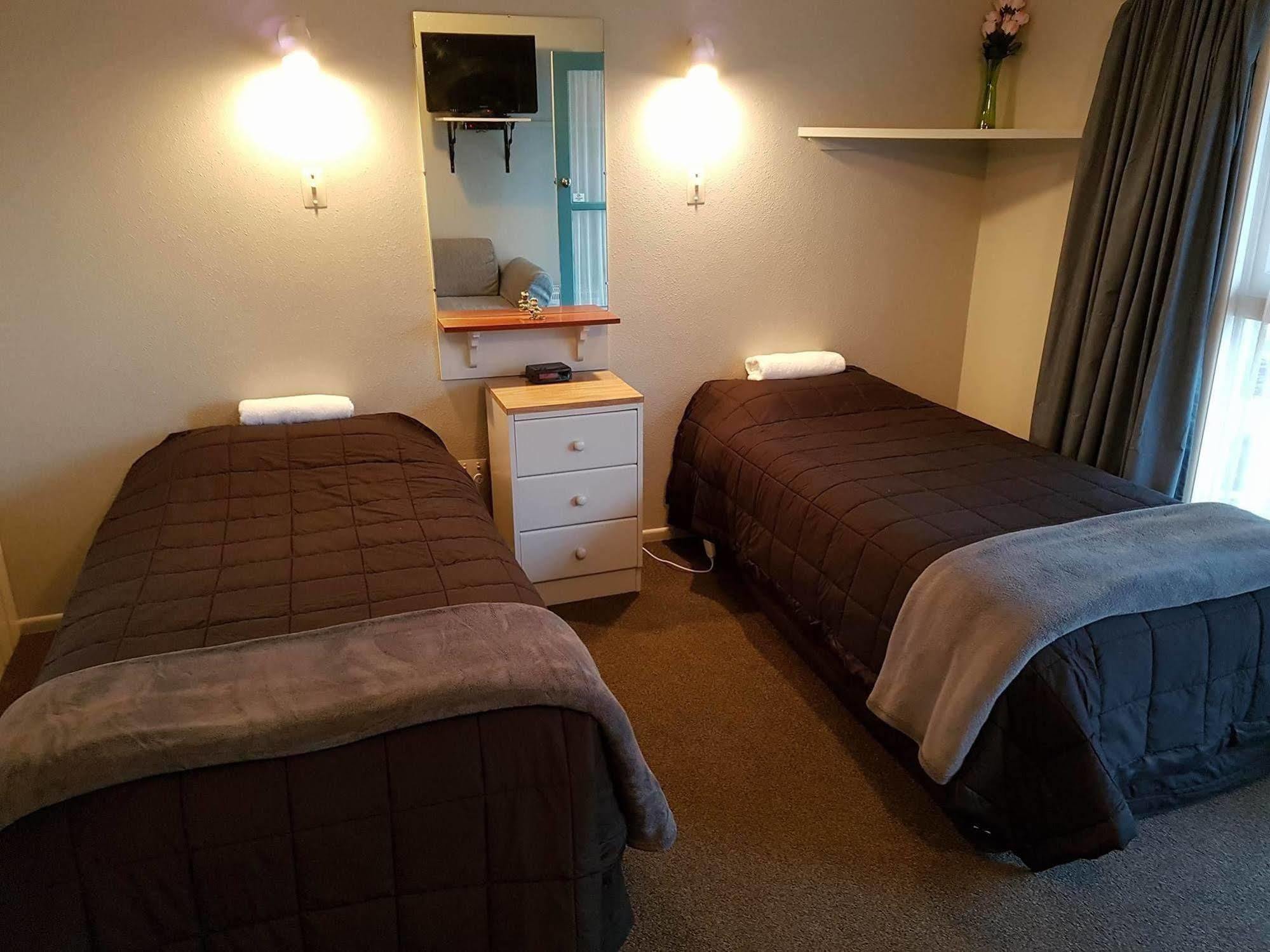 Camberley Court Motel Hastings Esterno foto